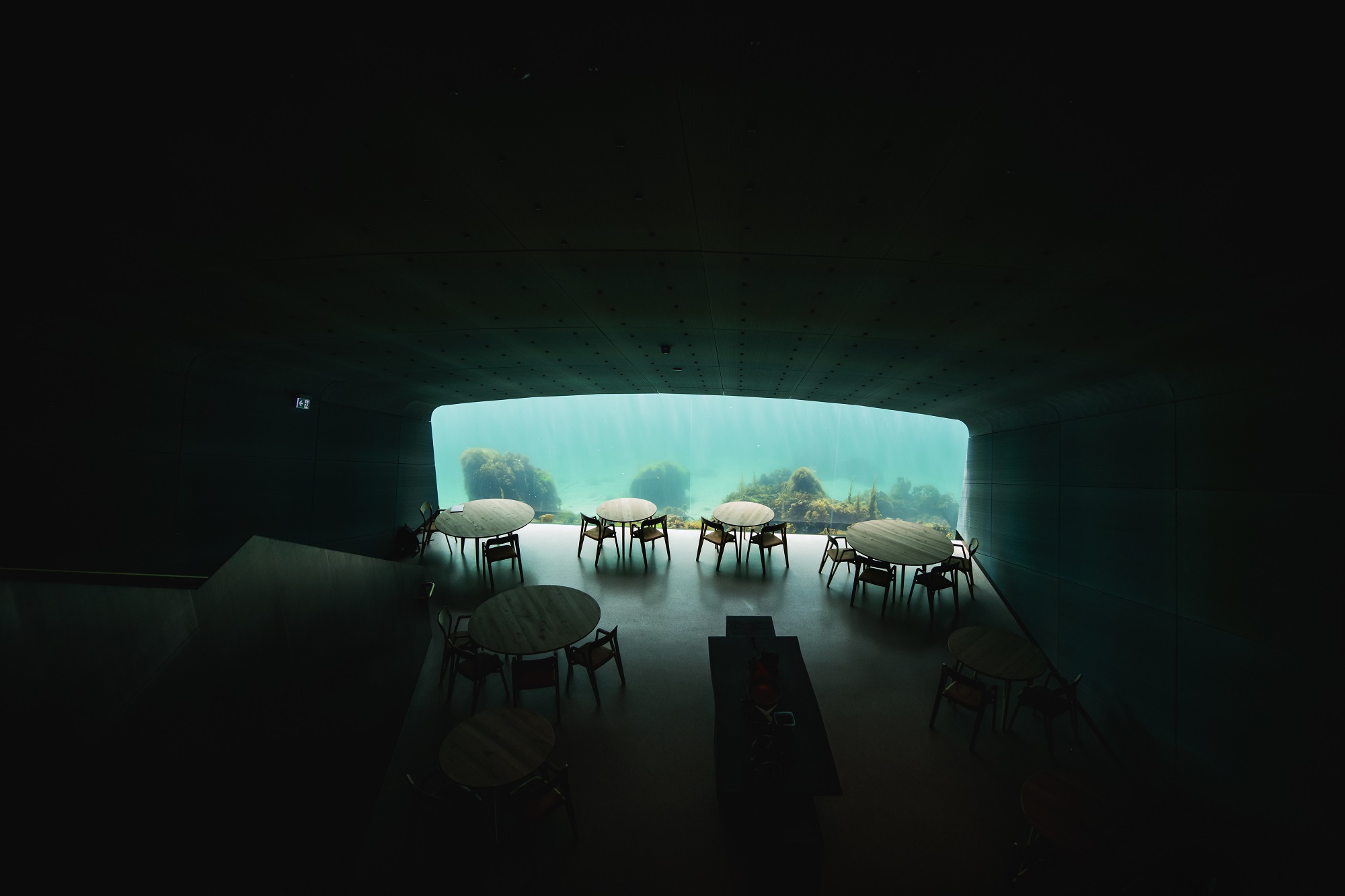 underwater restaurant